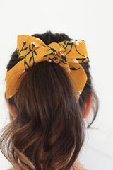 Bow Scrunchie in Yellow