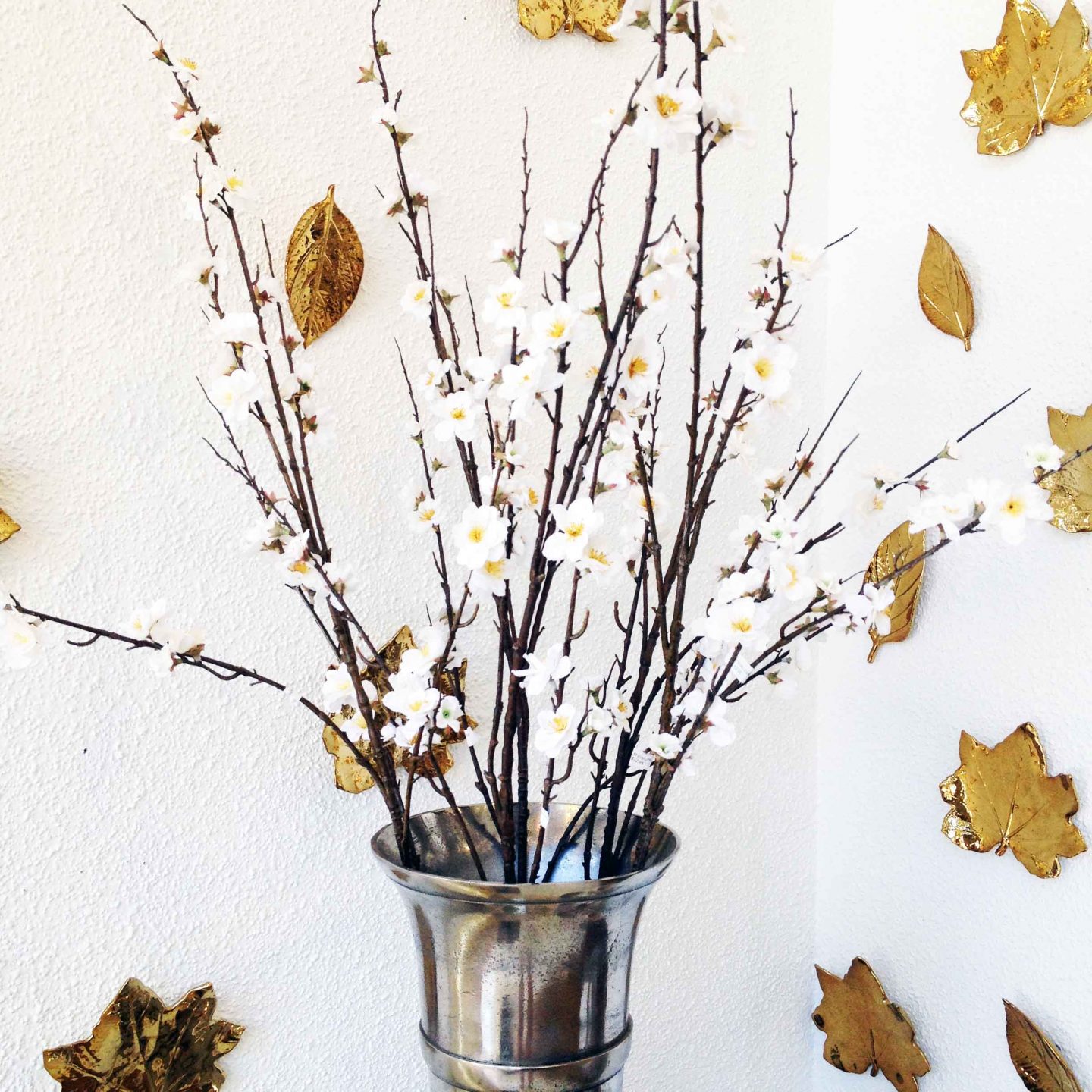 Gold-Leaves-Flowers-And-Twigs-Home-Decor
