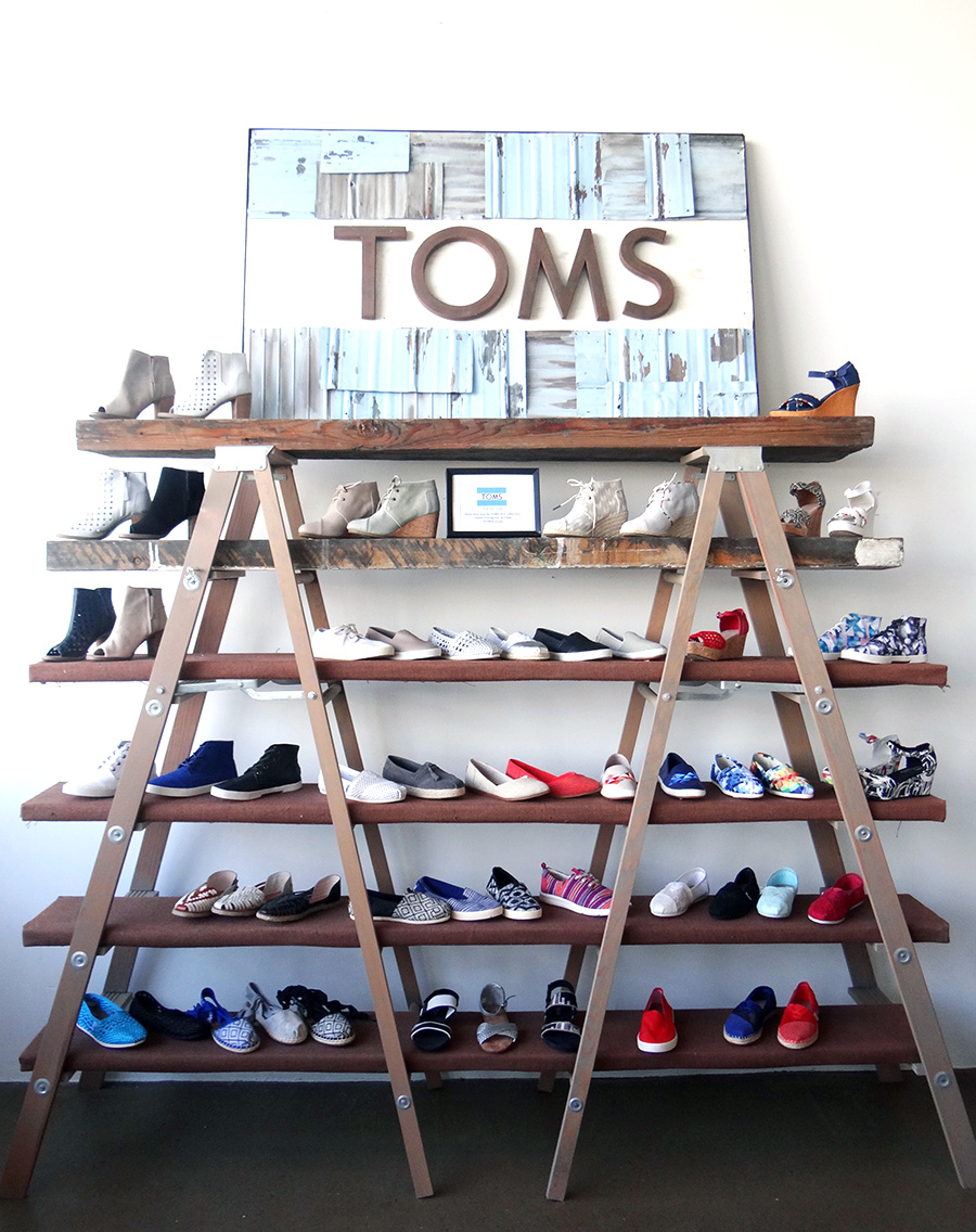 toms, toms canada, one for one, toms shoes, fashion blogger, style blogger, shoes