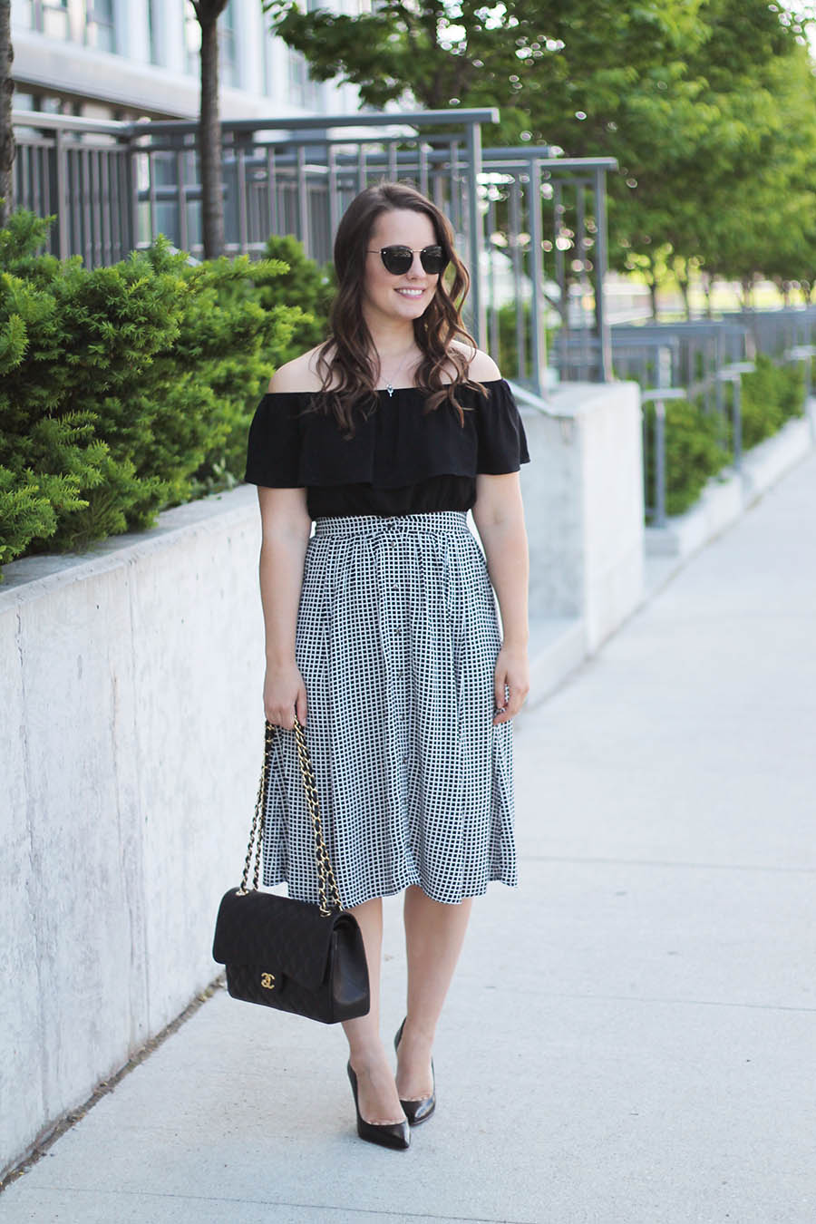 Outfit // Date Night Look: Trendy Meets Elegant & Lady-Like - A Side Of ...
